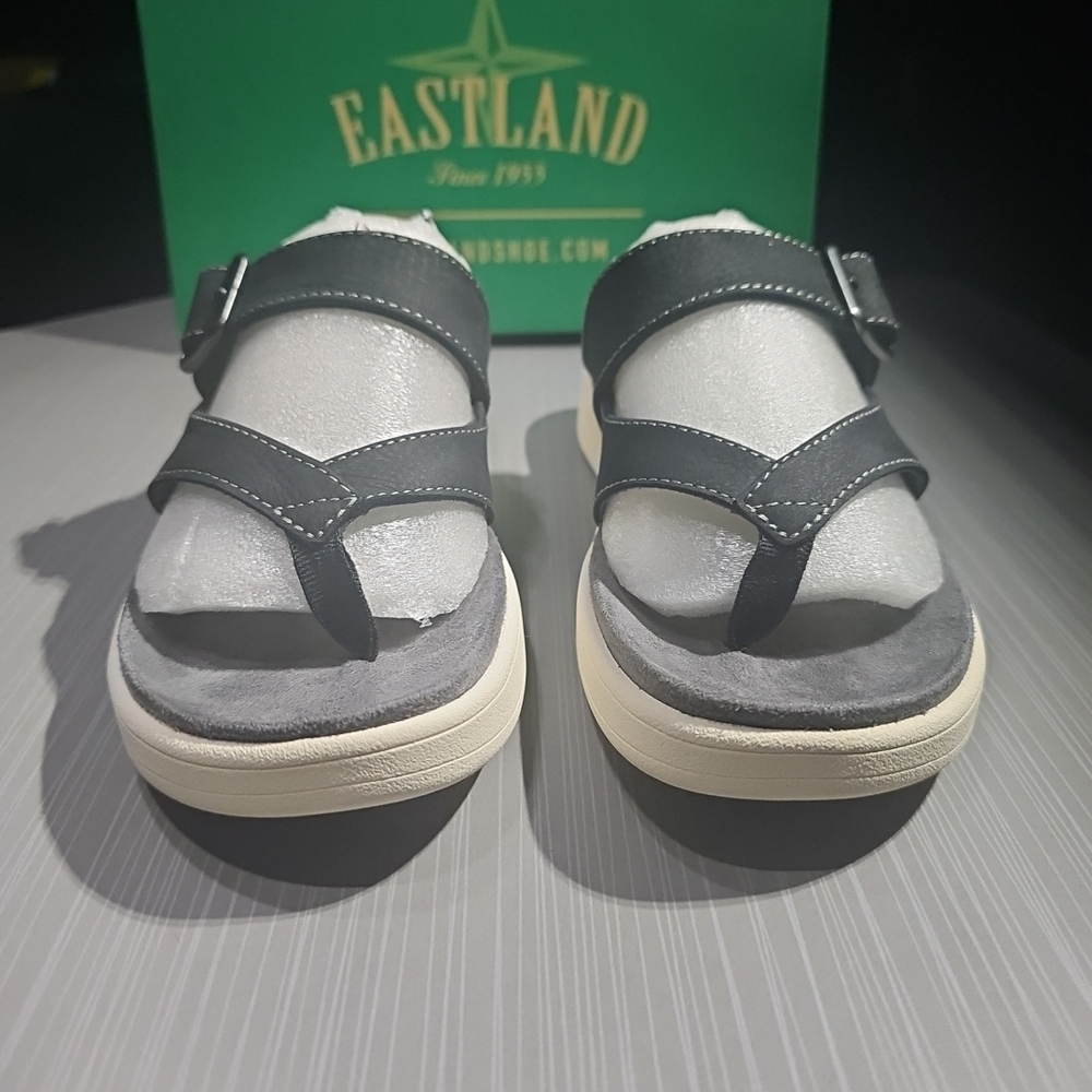 Eastland Commonwealth Women’s Sandals In Black Size 9 NEW In Box - Picture 3 of 12